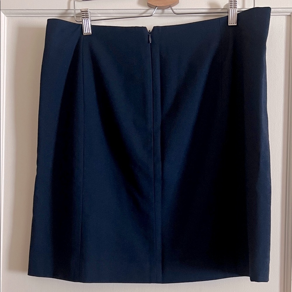 Banana Republic Elegant Navy Blue Double-Breasted Skirt - Picture 3 of 3